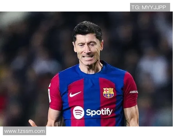 莱万回归老东家引发拜仁球迷愤怒纷纷指责其忘恩负义