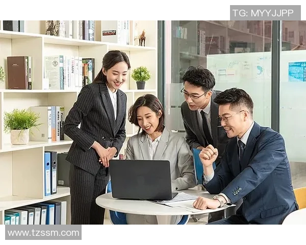 王少杰:从青涩少年到职场精英的奋斗历程与成长故事