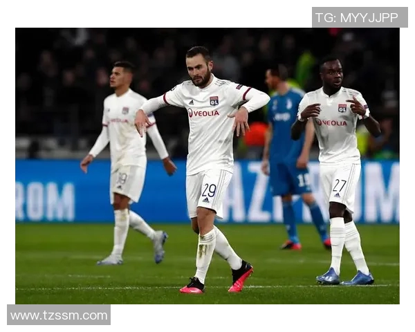 昂热对阵巴黎足球直播全程回顾与精彩瞬间分析